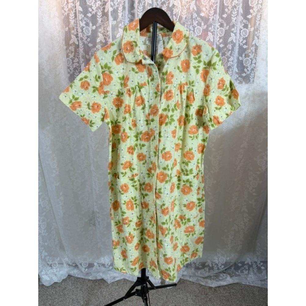 Vintage The May Co Floral House Coat Orange Rose Snap Front Duster Robe Italy M